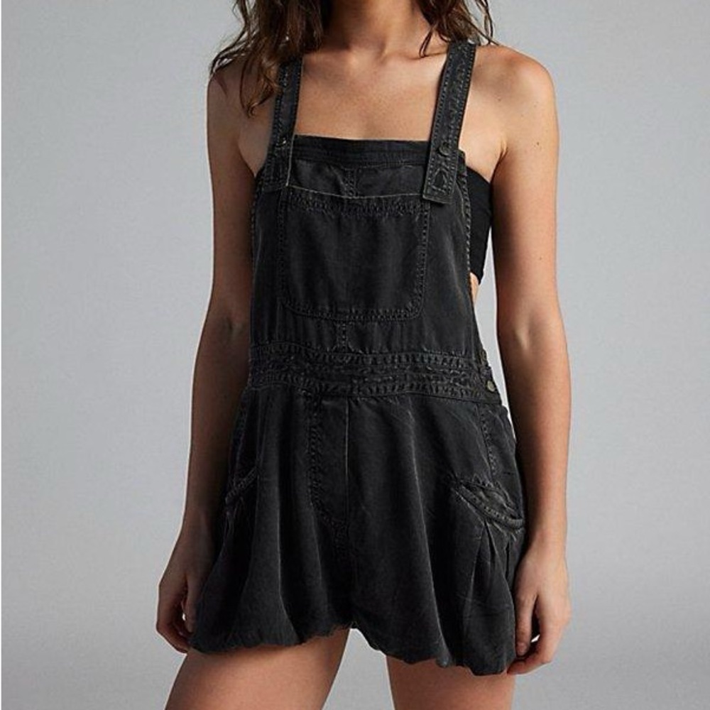 New Urban Outfitters BDG Lou Balloon Romper